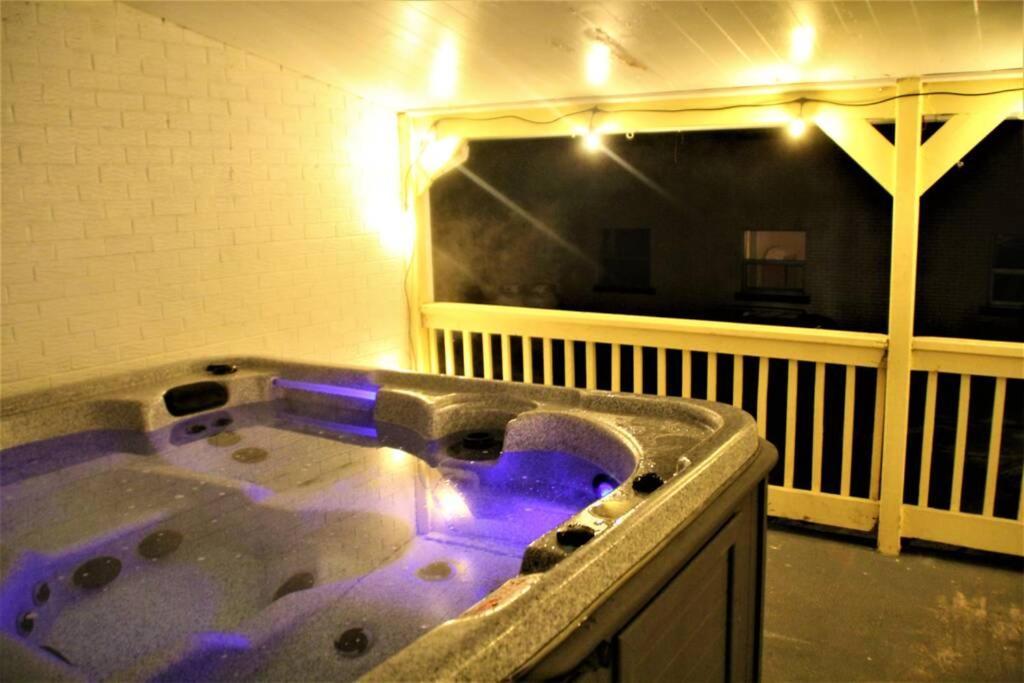 L'Auberge Sainte-Anne - Ski, Spa Et Basilique Villa Exteriör bild